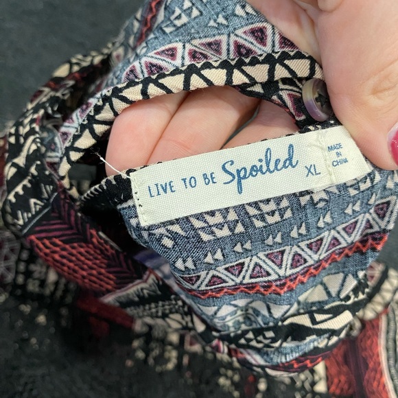 Junior’s Live To Be Spoiled Crop Top; Black & Red; Size XL; LIKE NEW WORN ONCE - Picture 2 of 2